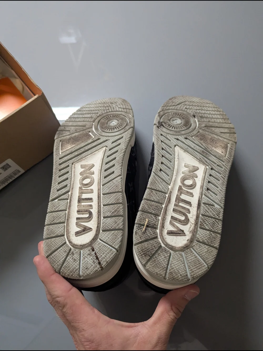 Louis Vuitton Black & Cream Monogram Low-Top Lace-Up Sneakers - Picture 9 of 9